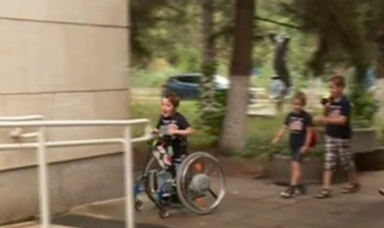 Държавата спи за децата с увреждания