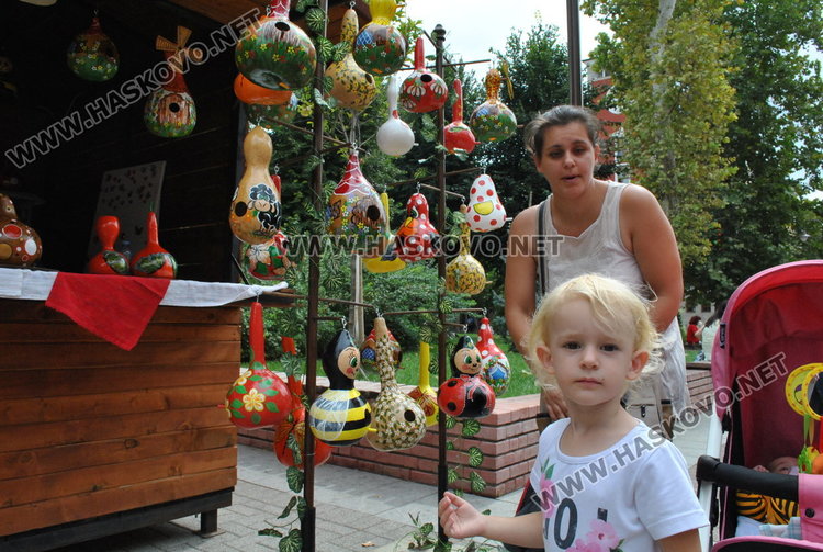 Русенска занаятчийка: Празните кратуни в държавата не са от моите