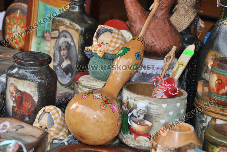 Русенска занаятчийка: Празните кратуни в държавата не са от моите