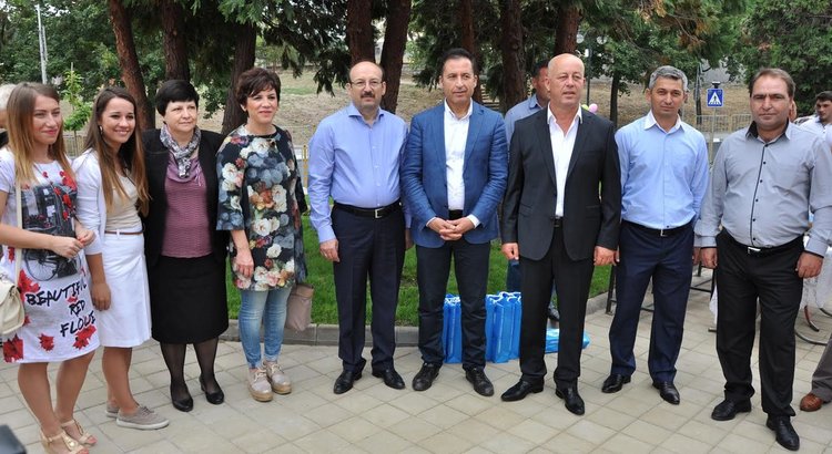 С детски празник откриха модернизиран парк в  Минерални бани