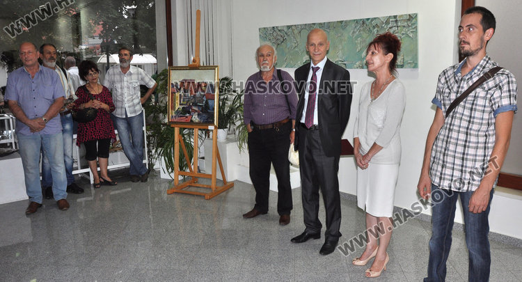 Художниците на Хасково показаха града в галерия „Форум“