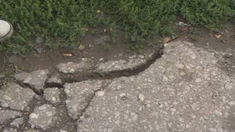 Жители на „Факултета“ заплашват с протест заради свлачище