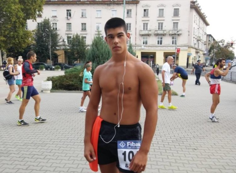 Радослав минути преди началото на маратона