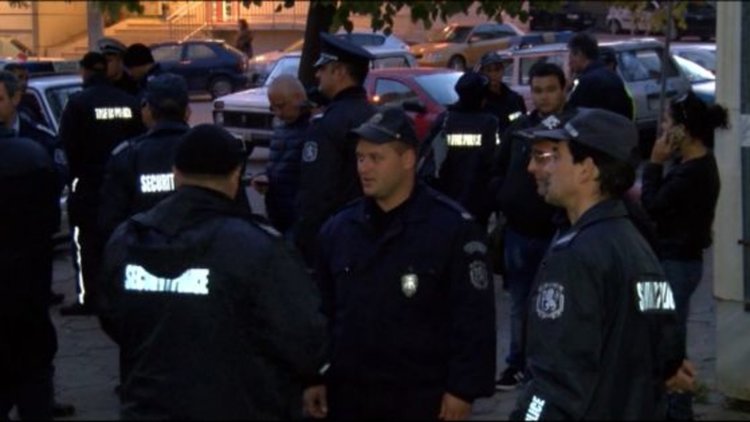 Полицаите на протест заради бюджетни икономии в МВР