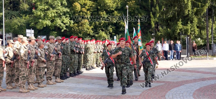 Подп. Димитър Кацаров изпрати военните ни за Афганистан със специално поръчение 