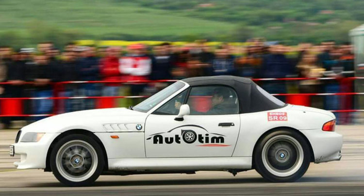 Хасковлия с БМВ за трети път първенец в драг шоу