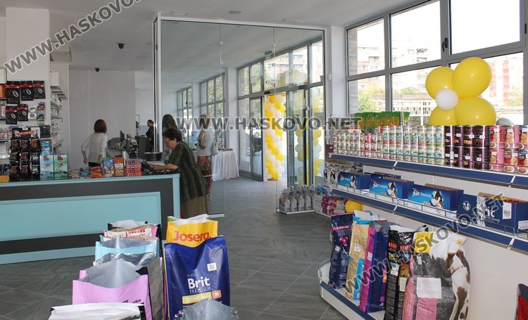  Ветеринарна клиника и зоомагазин "Аренавет" отвори врати в Димитровград