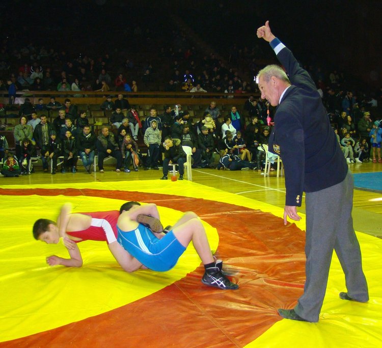 Най-малките димитровградски борци завоюваха медали от международен турнир