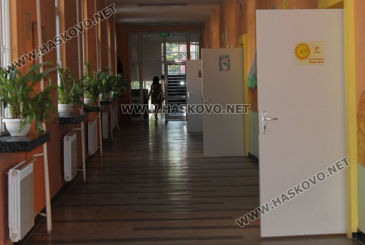 ОУ "П.Славейков" в очакване на 111 първокласници  на 15 септември