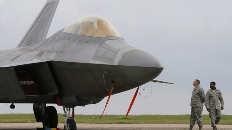 Иран плашил да свали два американски разузнавателни самолета