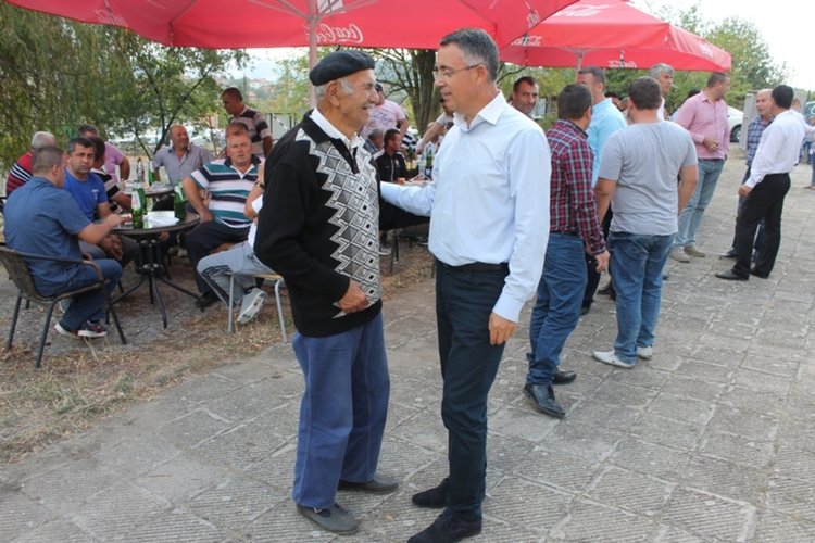 Хасан Азис в Бойно: Празниците дават възможност на хората да се опознават, да поддържат жива връзката помежду си