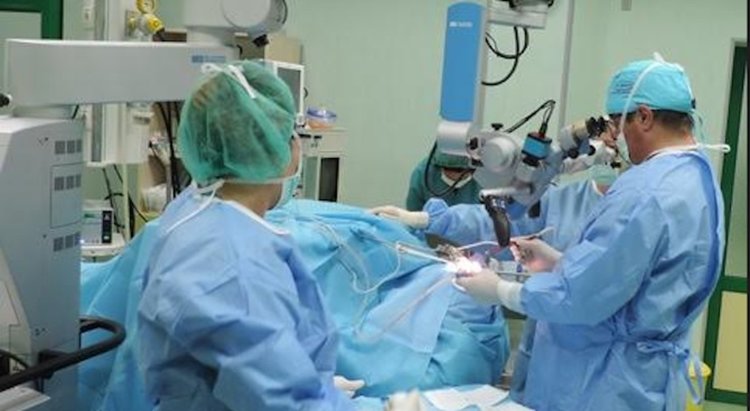 15 часова операция спаси живота на жена с гигантска аневризма  