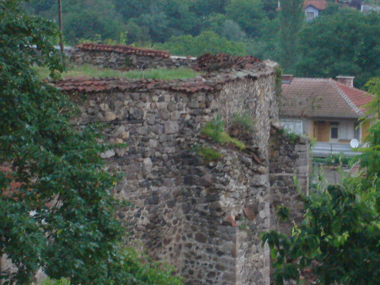 Стягат църквата в Брягово за 180-тата ѝ годишнина