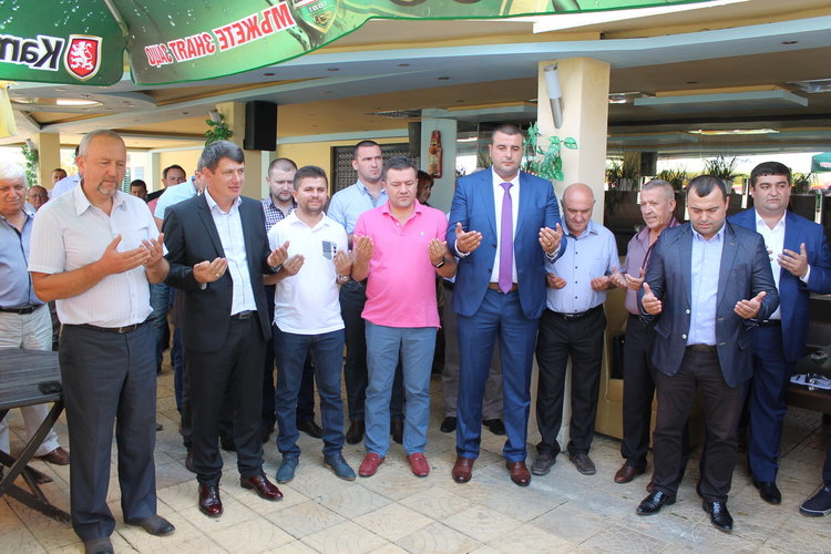 Хасан Азис: Байрамът е празник, който ни  показва да бъдем заедно и сплотени