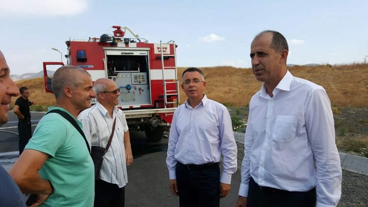 Разпоредиха спешни мерки за обезопасяване на горящото сметище край Вишеград