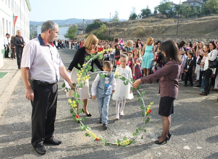 650 ученици за първи звънец в Ардино