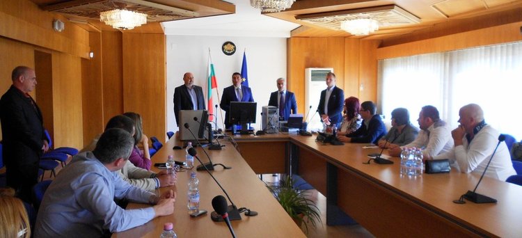 Районната избирателна комисия в Смолян официално встъпи в правомощията си