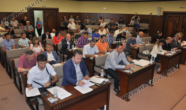 Диабетиците на протест, сбутват читалище в клуба им