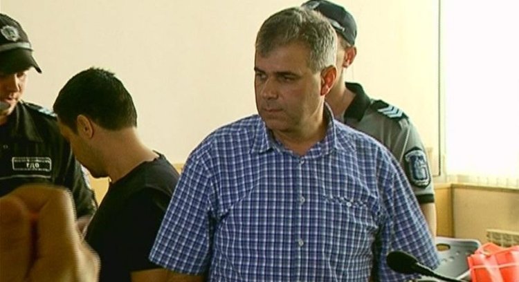 Съдът остави кмета на Перущица и още двама в ареста