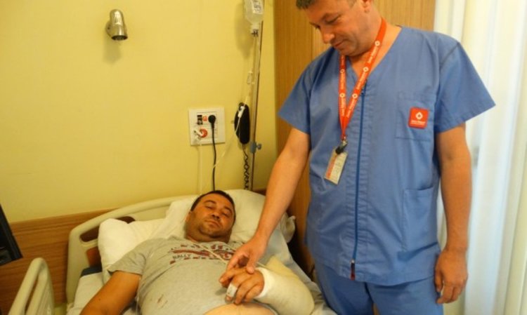 Лекари спасиха ръката на мъж след битов инцидент