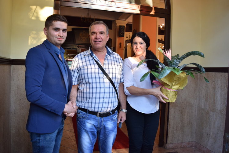 Поздравления от приятели