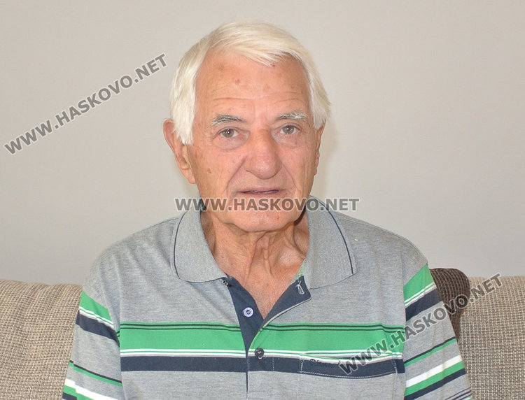 Математика по наследство: Дойчо Кръстев, първият директор на ПМГ