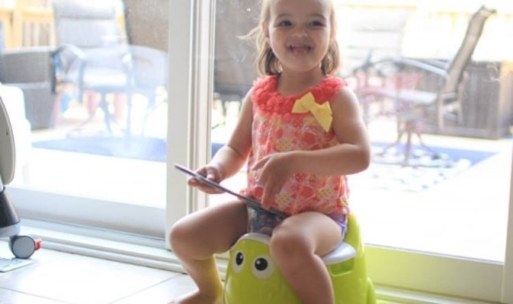 Тийнейджърка съди родителите си – качвали нейни снимки във Фейсбук