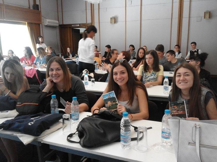 Нели Василева от „Отец Паисий“ с награда и посещение в Киноцентър НЮ Бояна