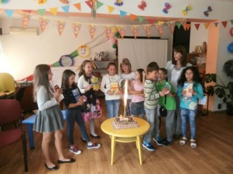 Библиотеката в Смолян с иновативна услуга: "Празнувай рождения си ден в библиотеката!"