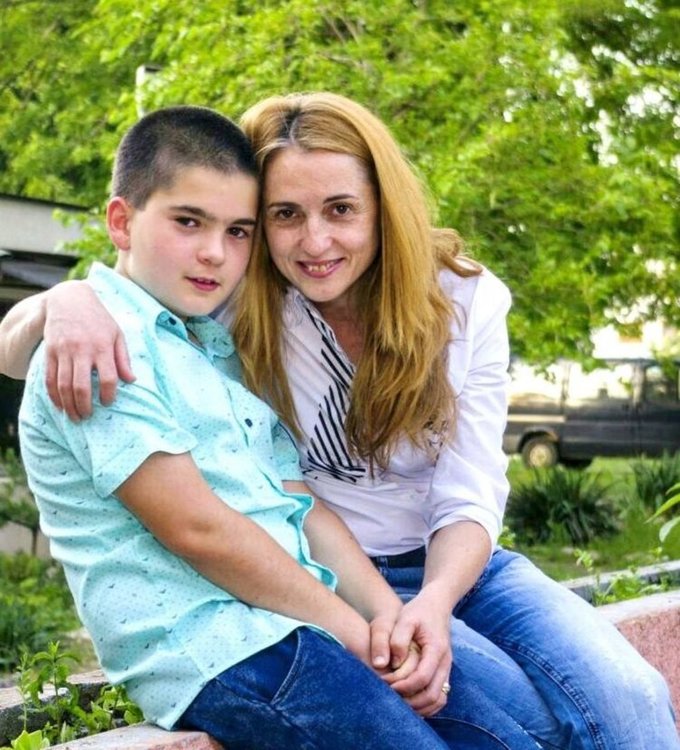 За лечение в чужбина замина 10- годишният Георги Емилов Желязков, страдащ от туморно заболяване