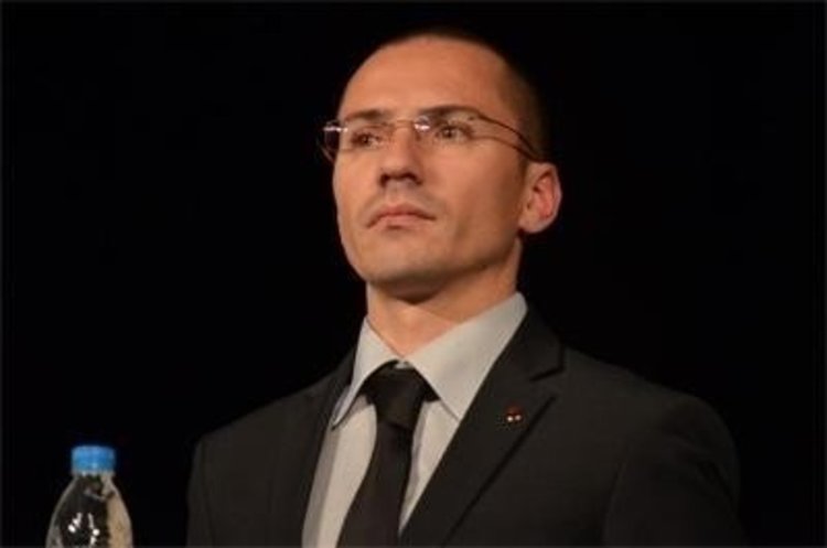 Ангел Джамбазки: Лагерите за бежанци да се изнесат до границата  