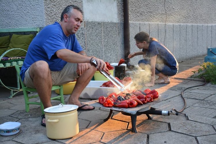 Арт резиденти действат в Татарево
