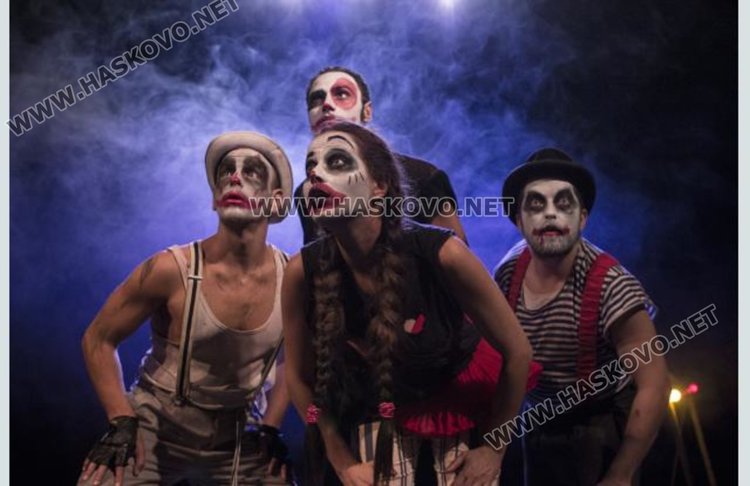 „Оркестър Титаник“ в Хасково -спектакъл за надеждата в режисьорския дебют на Дамян Тенев