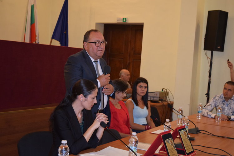 Общественият посредник Расим Муса връчи наградите „За гражданска доблест”