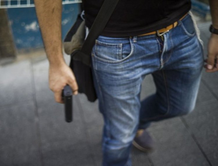 Неизвестен се опита да нападне израелското посолство в Анкара 