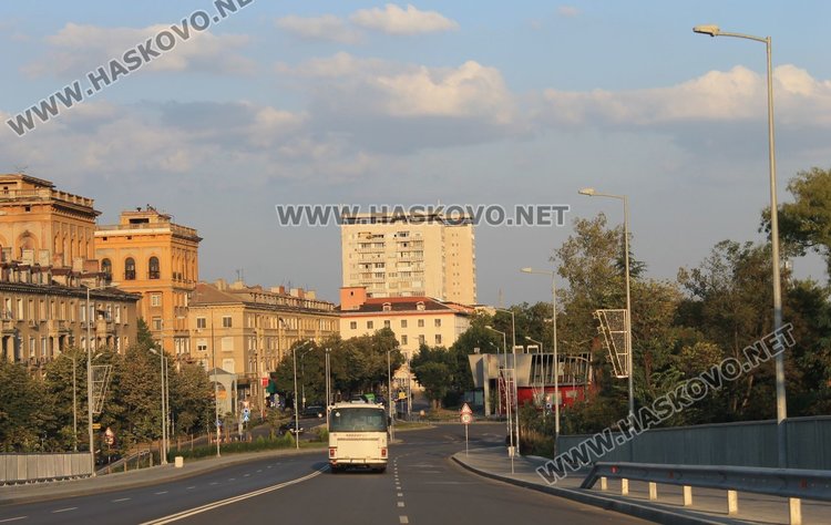 Предстои поставянето на ново осветление и по тангентите на бул."Трети март".