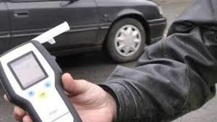 Още един с 4 промила катастрофира на градска улица