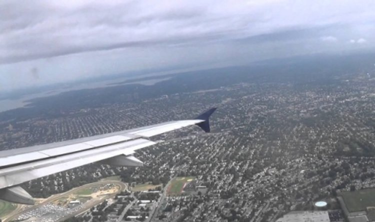 Изоставен автомобил евакуира летище в Ню Йорк