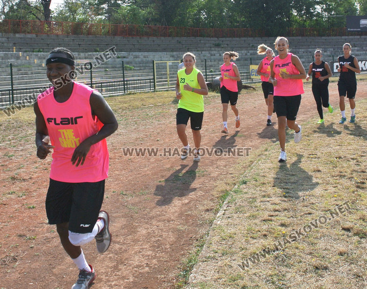Румънки пребориха вицешампиона на България в приятелски турнир по баскетбол