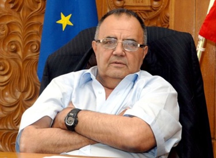 Димитров дава на съд македонеца, поругал наш паметник