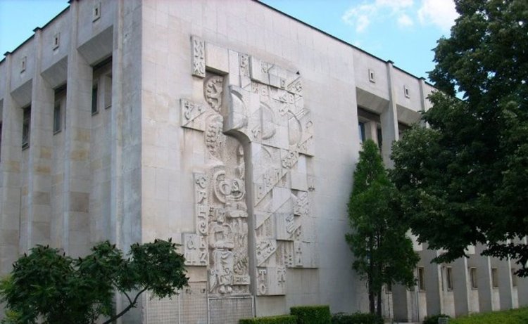 Обявиха поръчката за асансьора на библиотеката в Хасково