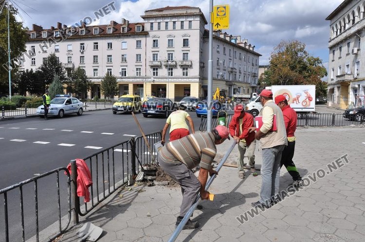 Регулират трафика на кръстовището на бул."Трети март" заради ремонт на светофарите
