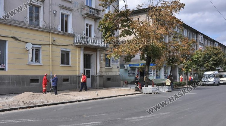Регулират трафика на кръстовището на бул."Трети март" заради ремонт на светофарите