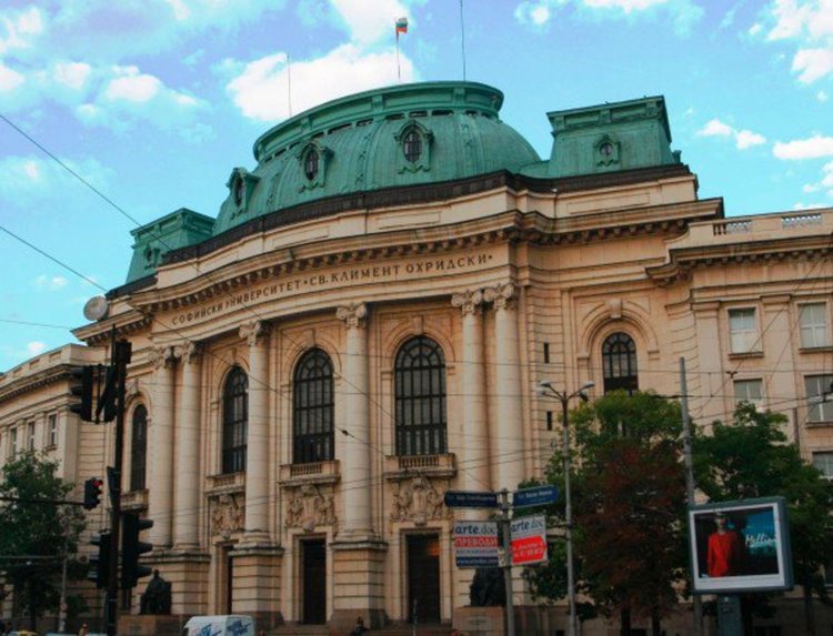 И с тройка се влиза в престижните специалности в СУ 