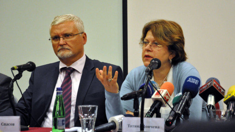 Имаме сигурни 200 хиляди гласа, убедени Дончева и Спасов