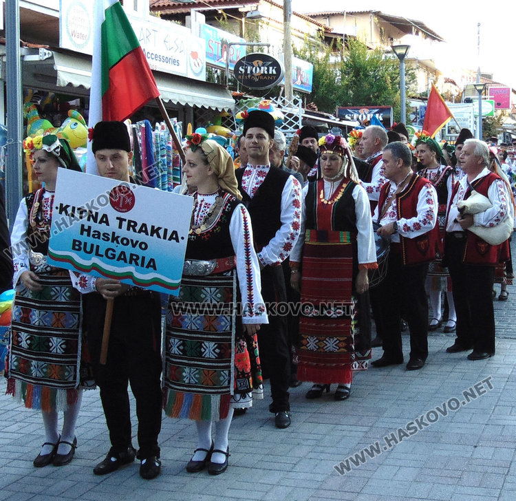 8000 души от 5 до 105 години аплодират „Китна Тракия“ в Халкидики
