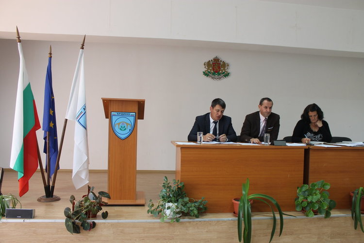 Общинските съветници в Ардино подкрепиха проекти на шест читалища за ремонт