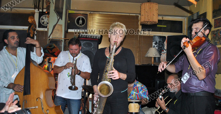 Стартът на Хасково джаз отекна чак в Одрин