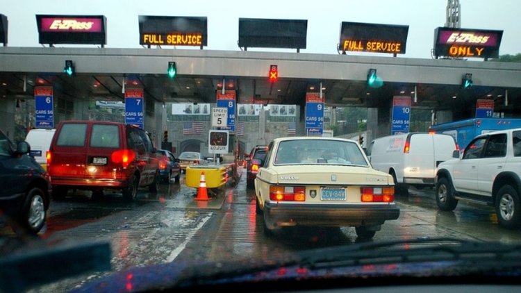 Катастрофа в Ню Йорк прати повече от 40 души в болница