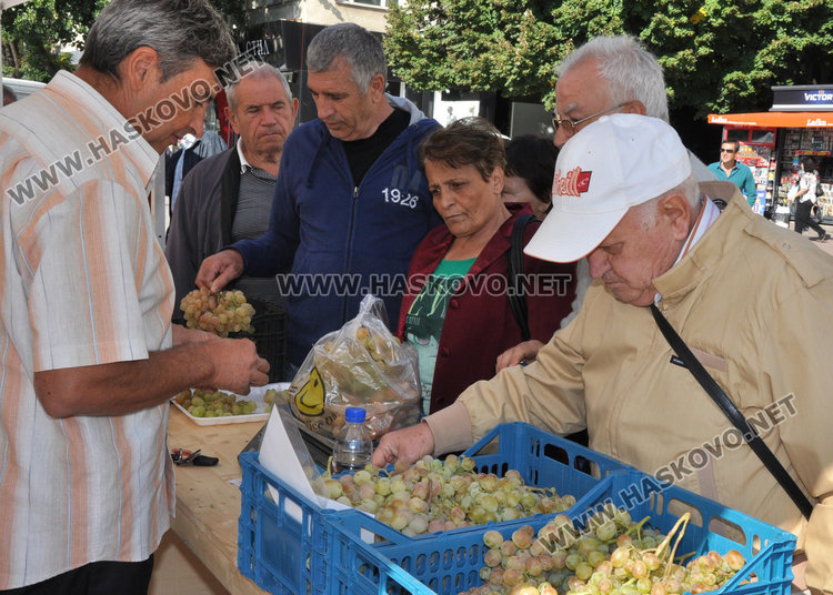 Българите все по-често слагат българското на трапезата